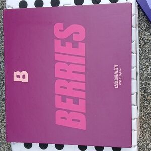 Berries Eyeshadow by Beauty Bay